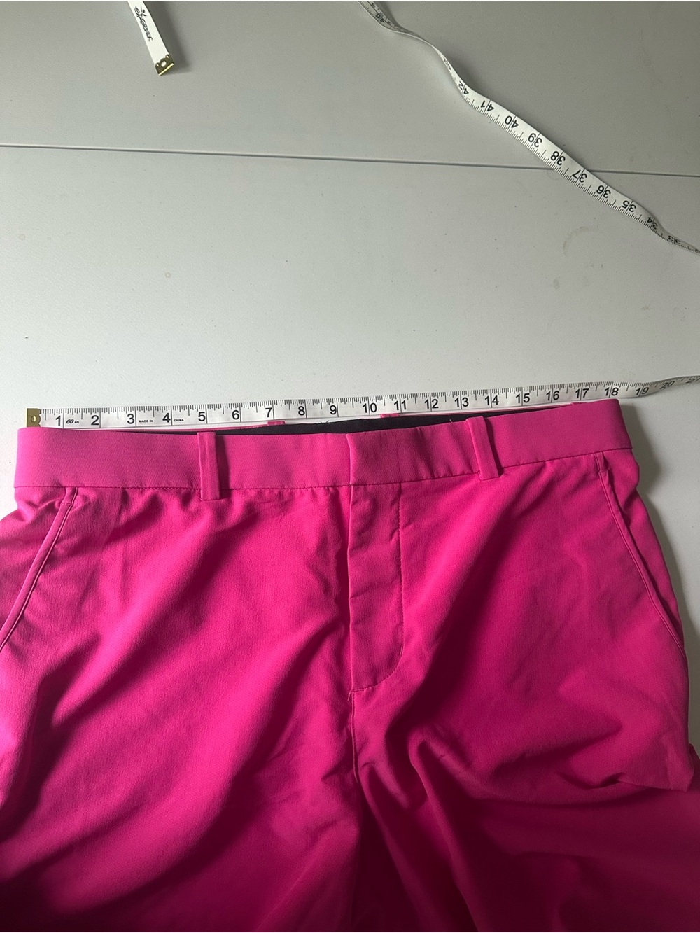 Nike Dri-FIT Men’s Pink Golf Shorts Size 36 - Picture 9 of 9